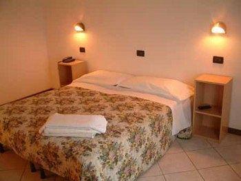 Abbazia Bed & Breakfast Alojamento de Acomodação e Pequeno-almoço Mântua